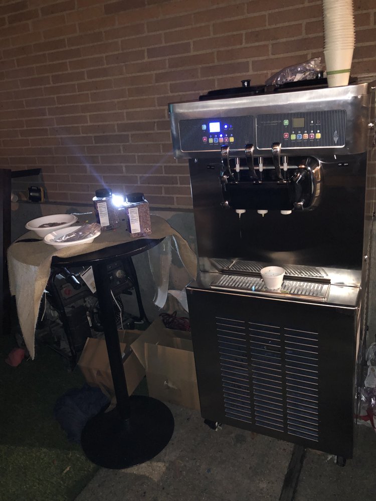 SOFTSERV RENTALS 12 Photos 23961 Craftsman Rd, Calabasas