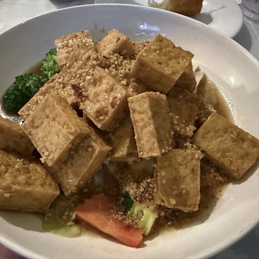 Mee Thai Restaurant - Pad Garlics Tofu - Thai Near Me - Orlando, Florida