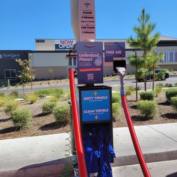 Super Star Car Wash - Delhaven St & Murrieta Hot Springs Rd - Vacuum and clean rag station - Car Wash Near Me - Murrieta, California