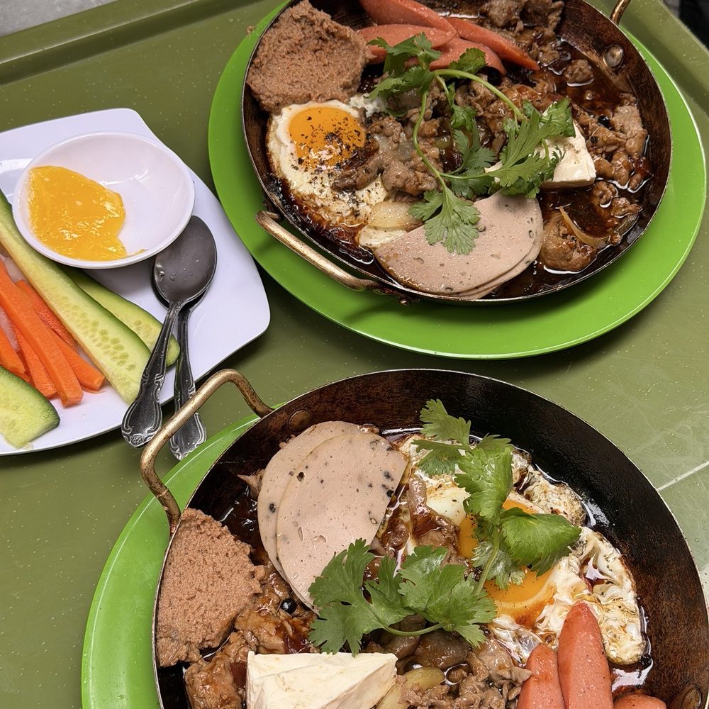 Phe - plate - Vietnamese Near Me - New York, New York Phe - plate - Vietnamese Near Me - New York, New York