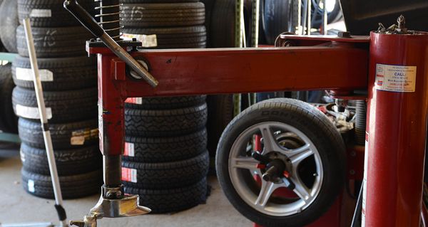 PUNCTURE REPAIR | BRAKES | SERVICE - FULL TIRE SERVICE
NEW & USED TIRES, PUNCTURE REPAIR, BRAKES, OIL CHANGE, SHOCK ABSORBERS