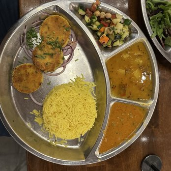 Zareen's - Aloo Tikki Thali - Indian Near Me - Redwood City, California
