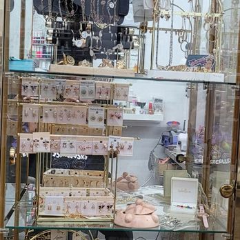Ely's Nails Spa & Wax - Nail Technicians Near Me - Yonkers, New York Ely's Nails Spa & Wax - Nail Technicians Near Me - Yonkers, New York
