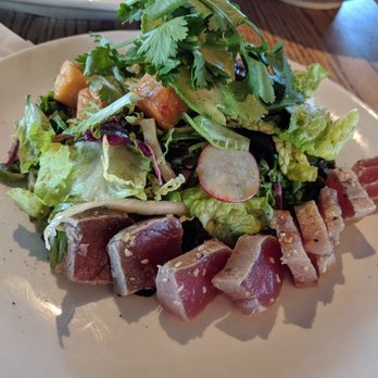 Moxies Gloucester Restaurant - Canadian (New) Near Me - Gloucester, Ontario