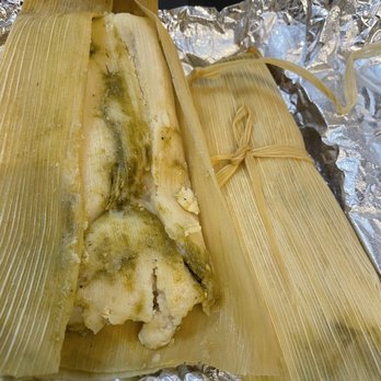 Tamale Lady - Spicy chicken verde tamale - Street Vendors Near Me - New York, New York Tamale Lady - Spicy chicken verde tamale - Street Vendors Near Me - New York, New York