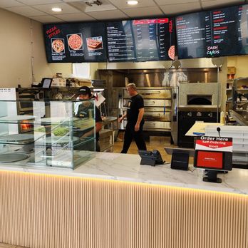 Smoking Oven - Counter - Pizza Near Me Smoking Oven - Counter - Pizza Near Me