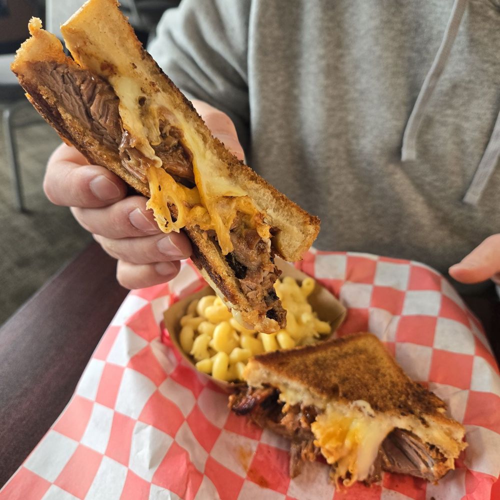 Code 1 BBQ - Brisket Grilled Cheese with a side of Mac n cheese - Caterers Near Me - Wilmington, Massachusetts Code 1 BBQ - Brisket Grilled Cheese with a side of Mac n cheese - Caterers Near Me - Wilmington, Massachusetts