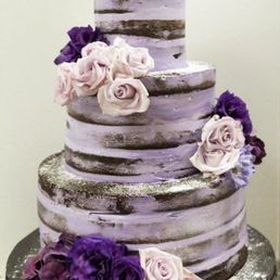 I asked for this style of cake and where the roses were to put fresh berries in a chocolate drizzle I asked for this style of cake and where the roses were to put fresh berries in a chocolate drizzle
