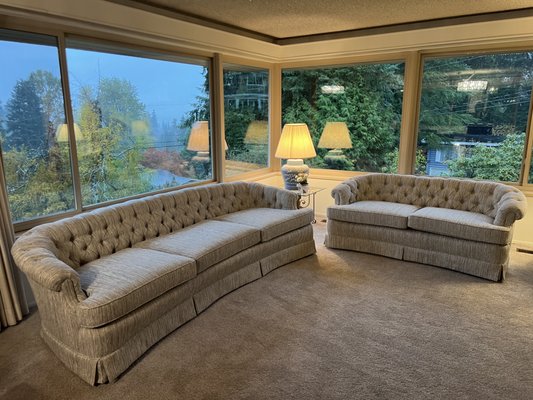 Residential Upholstery - Custom upholstery can improve the look and feel of your interior. South Upholstery offers residential upholstery services at our shop in Mukilteo, WA. We can work with various materials, including leather and wood. Just let us know what fabric you want, and we’ll get started.
Whether we’re reviving a treasured family heirloom or giving your furniture a face-lift, we’ll bring your vision to life. Choose between our pickup or delivery options. Trust us — you won’t go wrong coming to us for upholstery or reupholstery services. Residential Upholstery - Custom upholstery can improve the look and feel of your interior. South Upholstery offers residential upholstery services at our shop in Mukilteo, WA. We can work with various materials, including leather and wood. Just let us know what fabric you want, and we’ll get started.
Whether we’re reviving a treasured family heirloom or giving your furniture a face-lift, we’ll bring your vision to life. Choose between our pickup or delivery options. Trust us — you won’t go wrong coming to us for upholstery or reupholstery services.