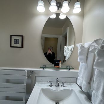Boone Tavern Restaurant - Room 208 - Coffee & Tea Near Me - Berea, Kentucky