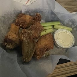 Lemon pepper wings Lemon pepper wings