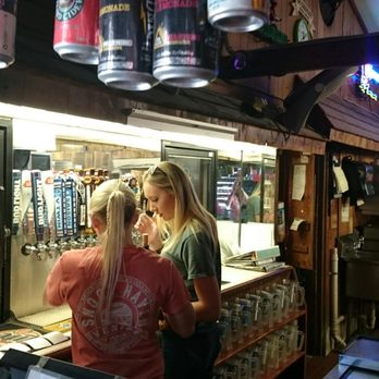 Snook Haven - Ordering counter - Barbeque Near Me - Venice, Florida Snook Haven - Ordering counter - Barbeque Near Me - Venice, Florida