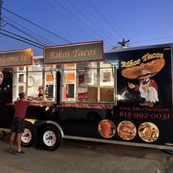 Rikos Tacos - Taco Truck window