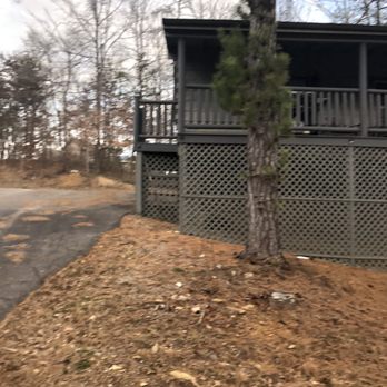 Cabin In The Woods - Vacation Rentals Near Me - Sevierville, Tennessee Cabin In The Woods - Vacation Rentals Near Me - Sevierville, Tennessee