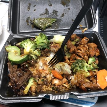 Teriyaki J’s - Half half with veggies and a jalapeño as the kicker! - Japanese Near Me - Downey, California Teriyaki J’s - Half half with veggies and a jalapeño as the kicker! - Japanese Near Me - Downey, California