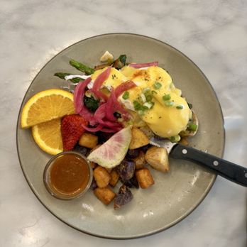 Son & Garden - Crab Benedict - Breakfast & Brunch Near Me - San Francisco, California Son & Garden - Crab Benedict - Breakfast & Brunch Near Me - San Francisco, California