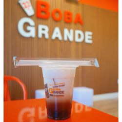 MOONBEAM Kitchen & Boba - Rose milk tea