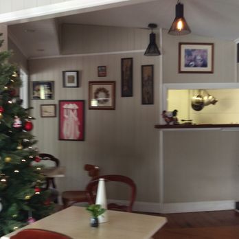 Arlette's Kitchen - Inside - Cafes Near Me - Albion, QLD