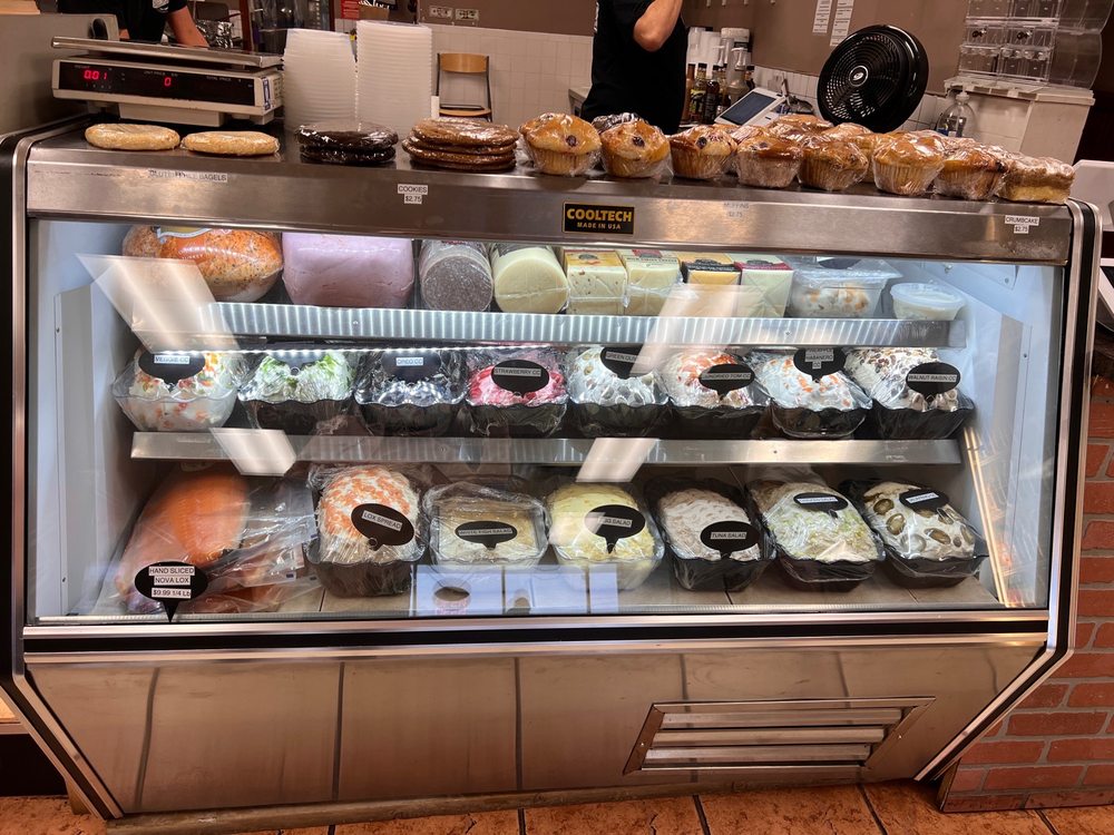 BAGEL BISTRO Updated May 2024 39 Photos & 56 Reviews 706 Union