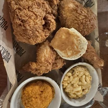 Puckett's Restaurant - Southern Fried ChickenChicken - Southern Near Me - Nashville, Tennessee Puckett's Restaurant - Southern Fried ChickenChicken - Southern Near Me - Nashville, Tennessee