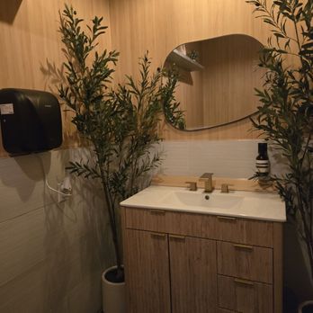 Dex Coffee - Interior of bathroom - Coffee & Tea Near Me - Fountain Valley, California Dex Coffee - Interior of bathroom - Coffee & Tea Near Me - Fountain Valley, California