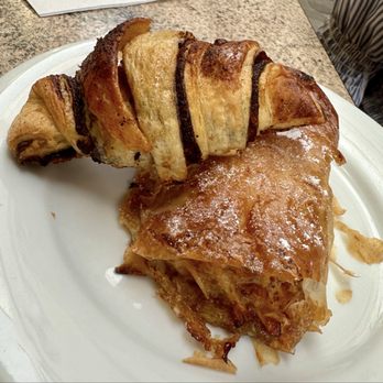 Korcarz - Pastries - Bakeries Near Me - Paris, 75