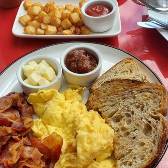 CRAFT Little Havana - The Classic with potatoes and The Loco - Bars Near Me - Miami, Florida
