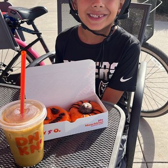 Dunkin' - Amazing customer service thank u ray - Donuts Near Me - San Tan Valley, Arizona Dunkin' - Amazing customer service thank u ray - Donuts Near Me - San Tan Valley, Arizona
