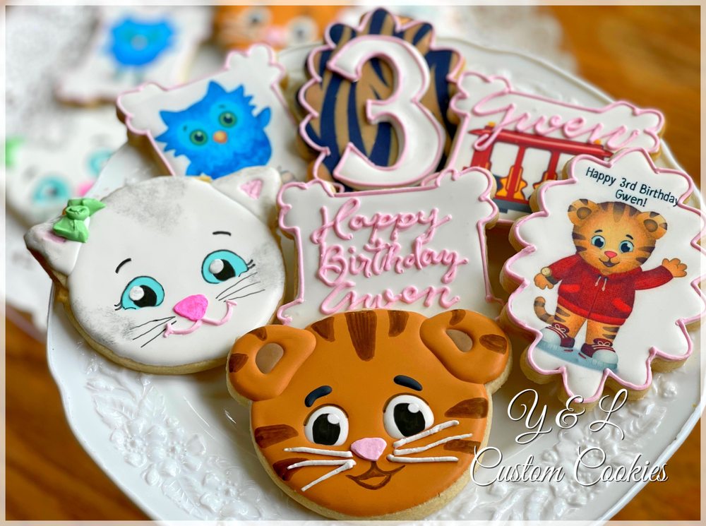 Y & L CUSTOM COOKIES 41 Photos 16 Circle Dr, Hyde Park, New York Bakeries Phone Number