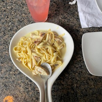 Villa Terraza - Kids Chicken Alfredo Pasta - Italian Near Me - Shadow Hills, California Villa Terraza - Kids Chicken Alfredo Pasta - Italian Near Me - Shadow Hills, California