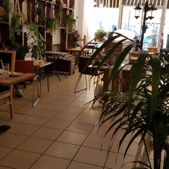 Cafe Macarong - Macarons Near Me - London, XGL