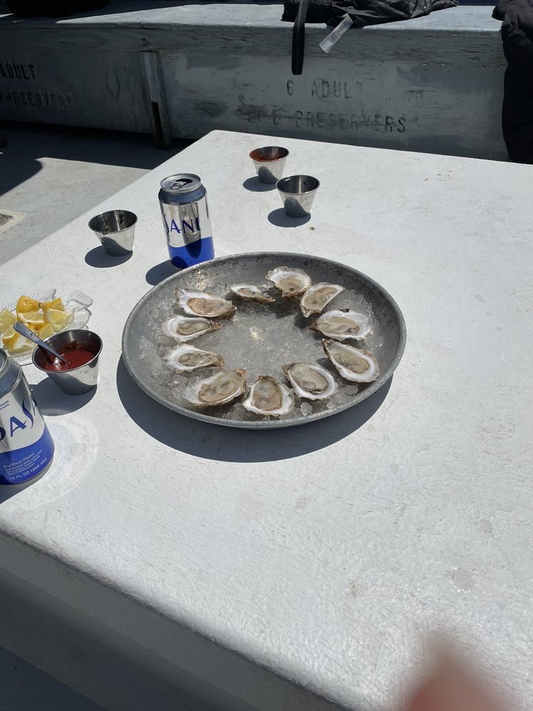 COTTAGE CITY OYSTERS Updated October 2024 15 Photos Oak Bluffs