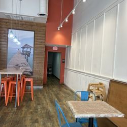 Tropical Smoothie Cafe