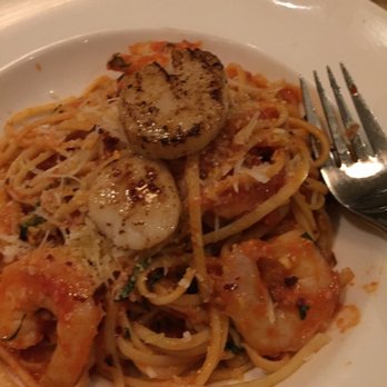 Earls Kitchen + Bar - Canadian (New) Near Me - Richmond, British Columbia Earls Kitchen + Bar - Canadian (New) Near Me - Richmond, British Columbia