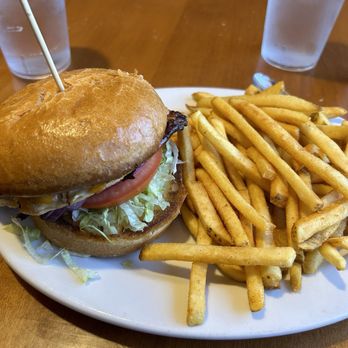 RED ROCKS GRILL - Updated May 2025 - 216 Photos & 305 Reviews - 415 ...