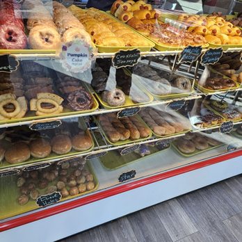 Sara Donuts - Donuts Near Me - Duluth, Georgia