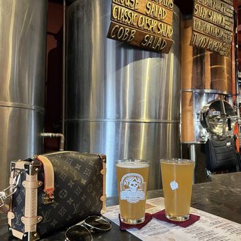 Los Muertos Brewing - Breweries Near Me - Puerto Vallarta, JAL