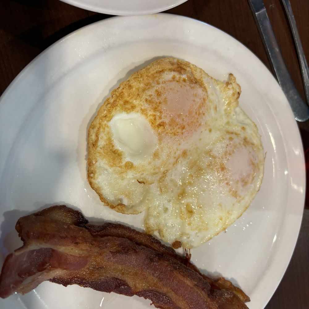 Bisbee Breakfast Club - Egg and bacon "make it a Sammie" add on - Breakfast & Brunch Near Me - Chandler, Arizona Bisbee Breakfast Club - Egg and bacon "make it a Sammie" add on - Breakfast & Brunch Near Me - Chandler, Arizona