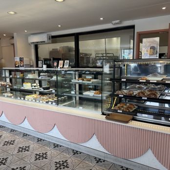 La Forêt - Royal Oak - Donuts Near Me - Burnaby, British Columbia La Forêt - Royal Oak - Donuts Near Me - Burnaby, British Columbia