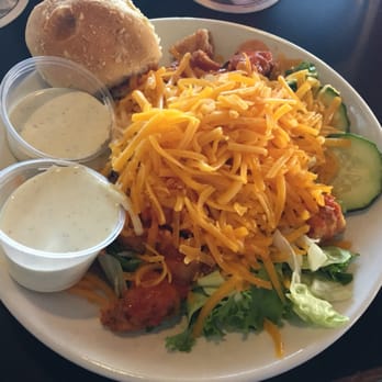 Silver Spring House Restaurant - The lunch portion of the fried chicken salad - American Near Me - Cincinnati, Ohio Silver Spring House Restaurant - The lunch portion of the fried chicken salad - American Near Me - Cincinnati, Ohio