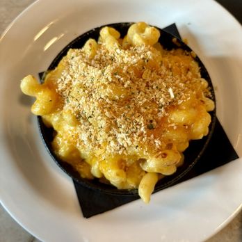 Red Rooster Overtown - TOWNERS MAC & CHEESE - Cocktail Bars Near Me - Miami, Florida