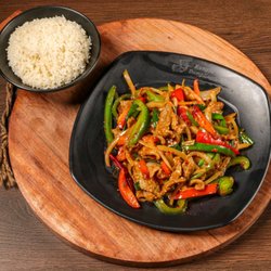 Kungfu Dumplings - D6. Mongolian Beef Noodle