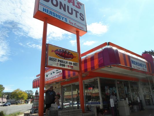 Elias Donuts by null