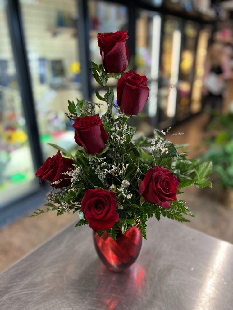 CYPRESS GARDENS FLOWER SHOP Updated August 2024 79 Photos & 38 Reviews 10691 SW 72nd St