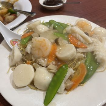 Cafe TPT - Mixed seafood over crispy noodles - Chinese Near Me - London, XGL