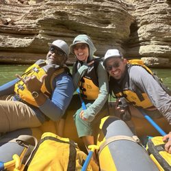 Outdoors Unlimited River Trips - Clowning in da boat