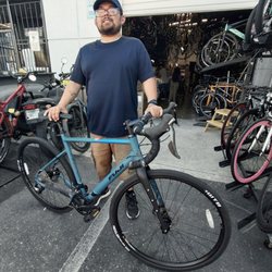San Jose Bicycles - Fuji Jari 2.1 gravel bike, disc brake, full carbon fork, approximately $1,200. July 2025.