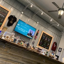 Timber Hill Winery - Serving area