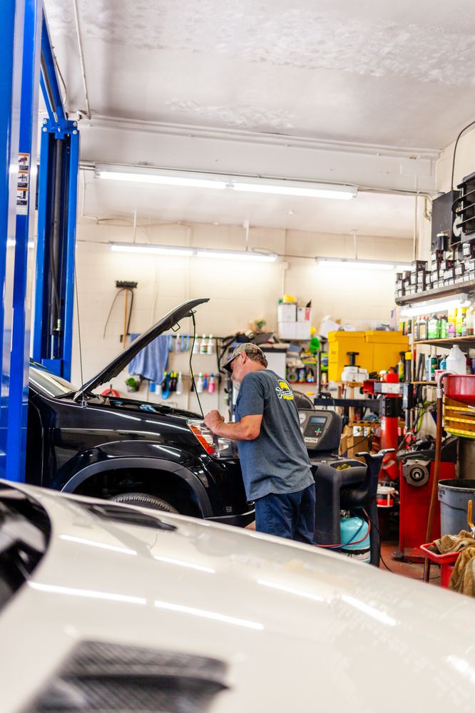 MIKE’S MOTOR ZONE Updated October 2024 12 Photos 2665 Lititz Pike