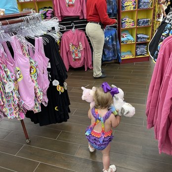 Buc-ee’s - Gas Stations Near Me - Fort Valley, Georgia